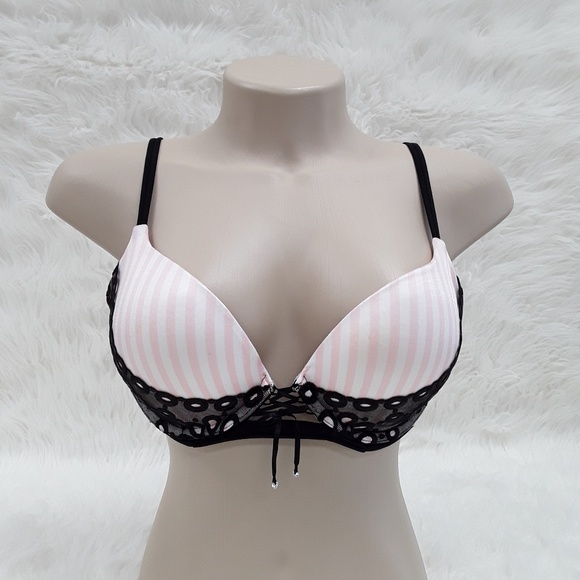 Victoria's Secret Other - Victoria Secret Very Sexy Push Up bra sz 34C